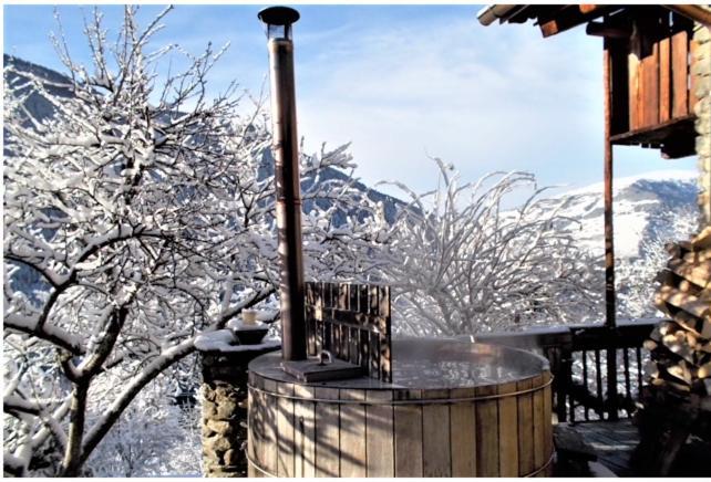 Bed and Breakfast La Ferme D'Angele Bourg-Saint-Maurice Exteriér fotografie